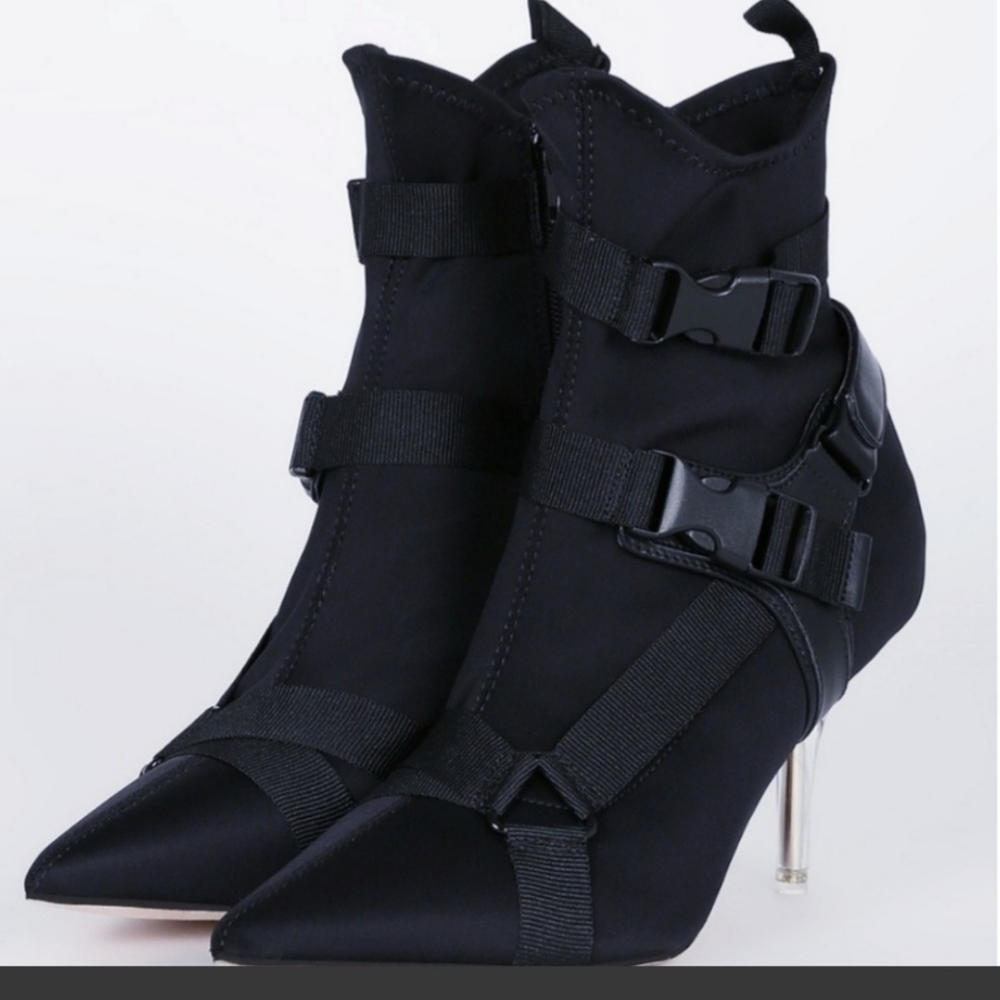 Black buckle boots